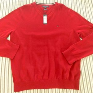(#68) Tommy Hill Red Sweater Size L NWT